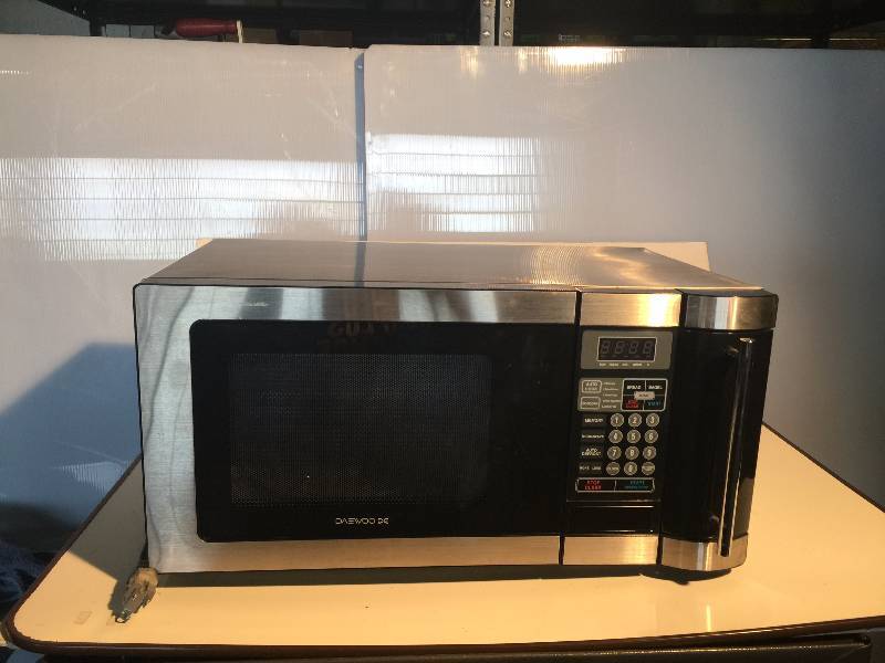 lot 3292 image: dewood microwave toaster