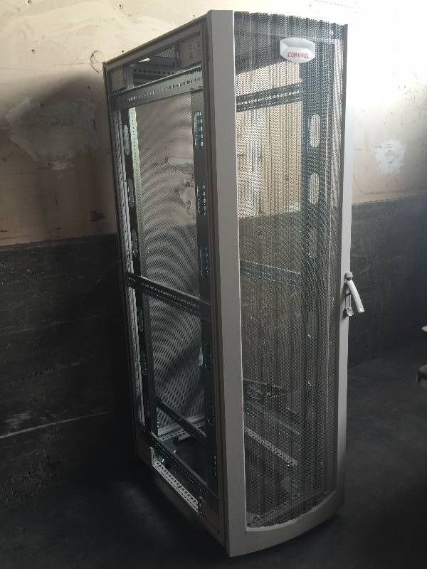 lot 3295 image: compaq server rack