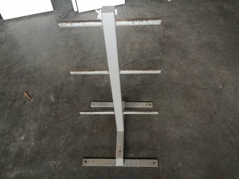lot 3302 image: Metal weight holder