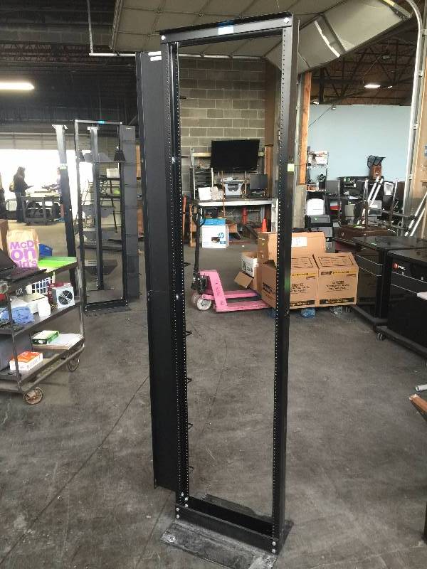 lot 3308 image: 7ft server rack