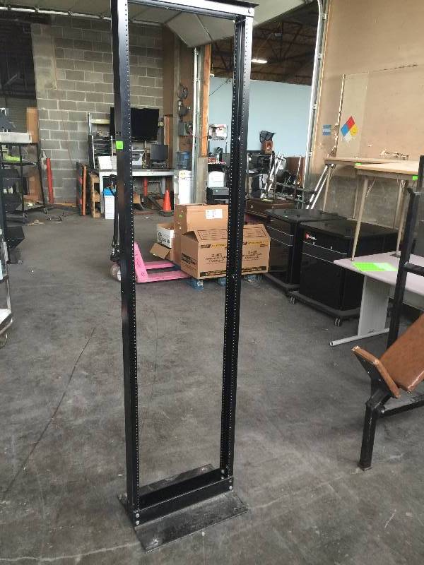 lot 3310 image: 7ft server rack