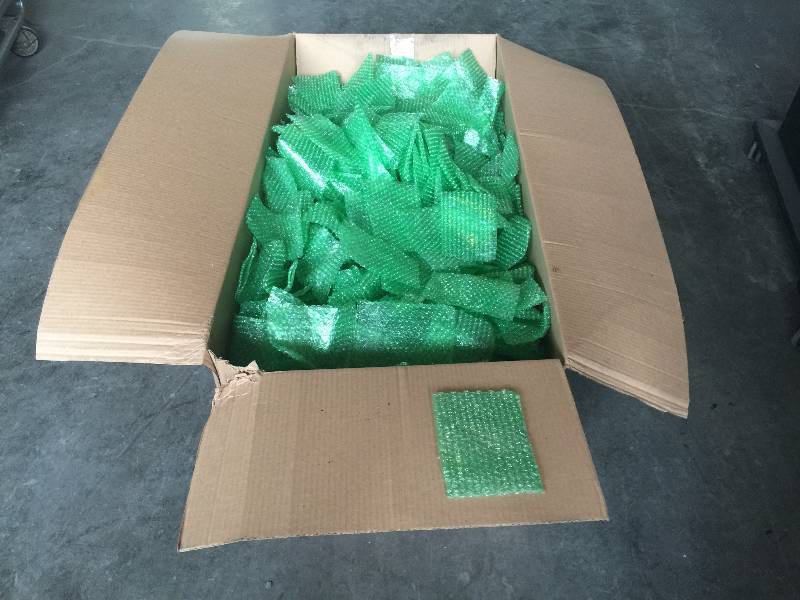 lot 3320 image: box of 5x7 bubble pouch (1200 pieces)
