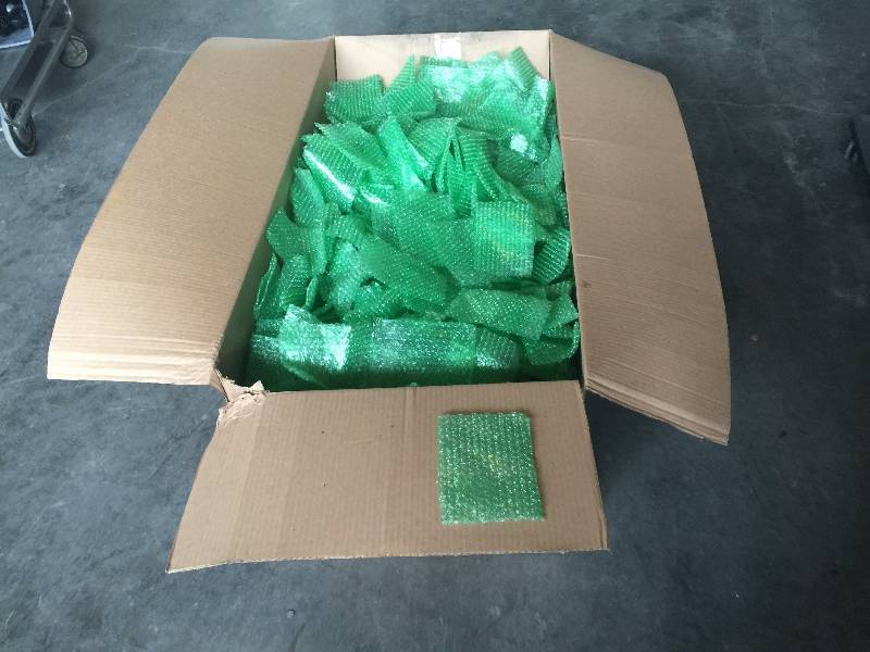 lot 3321 image: box of 5x7 bubble pouch (1200 pieces)
