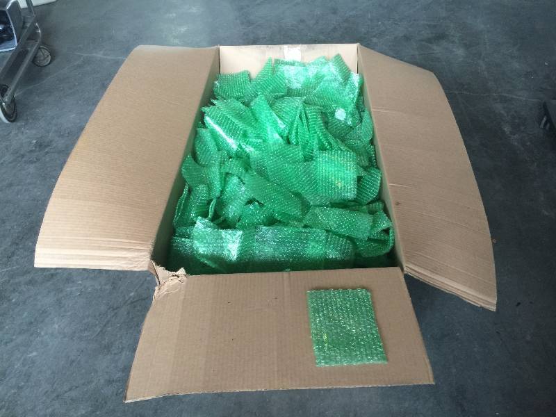 lot 3322 image: box of 5x7 bubble pouch (1200 pieces)