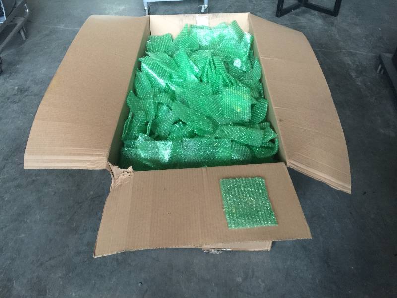 lot 3328 image: box of 5x7 bubble pouch (1200 pieces)