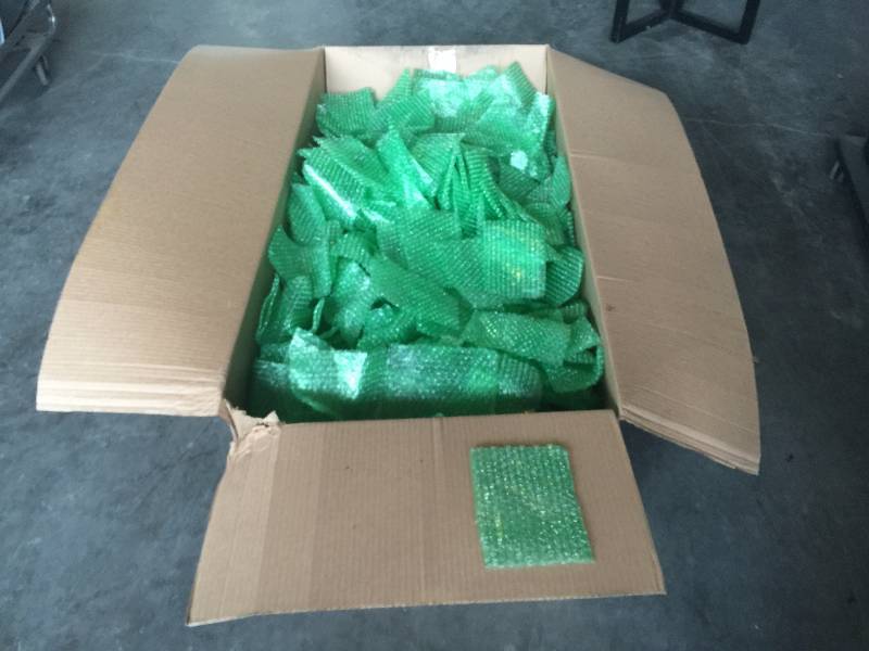lot 3331 image: box of 5x7 bubble pouch (1200 pieces)