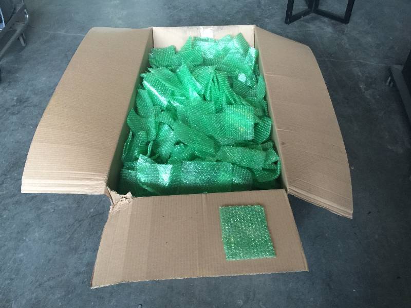 lot 3332 image: box of 5x7 bubble pouch (1200 pieces)