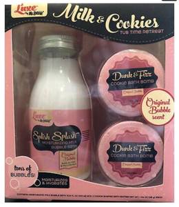 lot 23334 image: Luxe Milk & Cookies Bubble Bath And Bath Bombs Tub Time Retreat By Mr Bubble