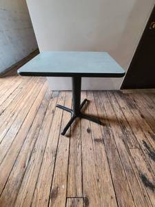 lot 8008 image: grey table with base.