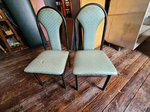 lot 8025 image: lotvof 2. green chairs.