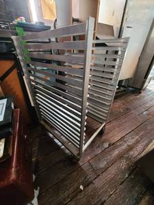 lot 8057 image: speed cart.38 in x 21in