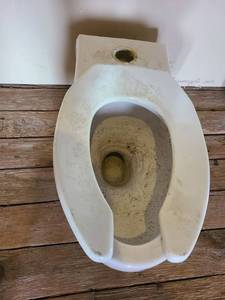 lot 8082 image: Kohler. Ceramic Toilet