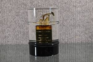 lot 1325 image: Vintage Anchorage Oil & Gas, Inc. Paperweight  Oklahoma City, OK  4
