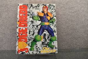 lot 1374 image: Vintage Halcyon Judge Dredd Vinyl Kit  Unassembled  Pieces in Sealed Bag