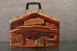 lot 1380 image: Vintage 1960s Vinyl Troll House Carrying Case With 6 Trolls and 1 Baby Troll and Some Accessories  Some Dolls in Rough Shape  Case - 12 x 9 x 6