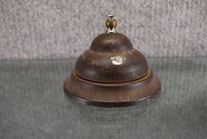 lot 1417 image: Vintage Desktop Service Bell  3