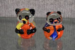 lot 1420 image: Set of 2 Art Glass Bears  Made in China  2 12