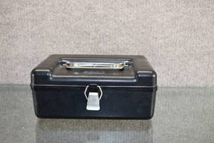 lot 1449 image: Vintage Sandblaster .049 Cox Engine Powered Kit  Includes Battery, Parts, Manual