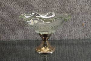 lot 1506 image: Vintage Duchin Creation Sterling Silver Weighted Pedestal Glass Candy Dish  4 Tall