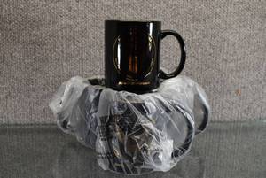 lot 1512 image: Vintage Set of 4 Mid States Homicide Investigators Conference Coffee Cups  Dark Blue with Gold Trim  3 58 Tall