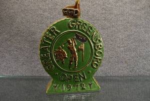 lot 1539 image: Vintage Ezra Brooks 1972 Greater Greensboro Open Decanter  Golf Bottle  10 Tall