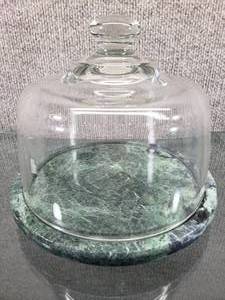 lot 1542 image: Vintage Granite Cheese Plate with Dome Glass Lid  7 Round