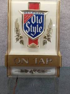 lot 1580 image: Vintage Heilemans Old Style Lighted On Tap Beer Sign Works  Works Good.  17 x 10 12