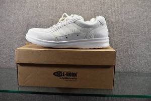 lot 1334 image: New Bell Horn White Tennis Shoes, Dr Comfort Gel Inserts, Shoe Horn  New in Box.  Size 12