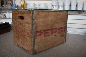 lot 1362 image: Vintage Wood Pepsi Crate  14 X 12