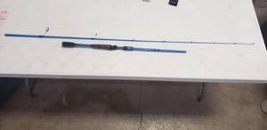 lot 4352 image: 4 Fishing Rod Bundle. Broken And Cracked And Reels Not Included