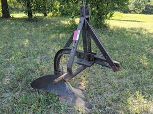 lot 2927 image: 3PT Moline
