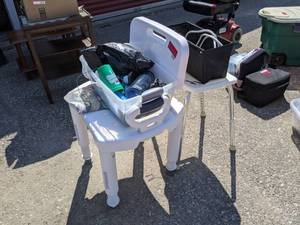 lot 2938 image: Shower Chair, Shower Stool, Assorted Items