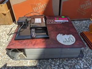 lot 2947 image: Digital Picture Frame, Baseball cards