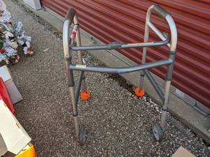 lot 2960 image: Walker 6281-A Weight Capacity 300LBS