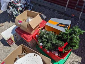 lot 2961 image: Assorted Christmas Decor