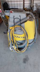 lot 2977 image: GrandPrix II Floor Cleaner