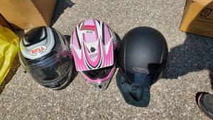 lot 4185 image: (3) Motorcycle Helmets