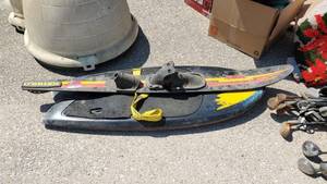 lot 4216 image: OBrien Ski, Kneeboard