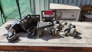 lot 9054 image: Casters
