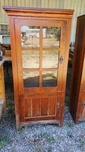 lot 9066 image: Wood Cabinet