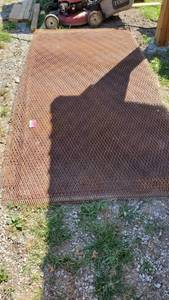 lot 9078 image: 10 Sheets Of Metal Fencing