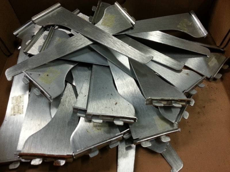 lot 1008 image: Over 20 lbs. of the glass showcase display brackets many different lengths