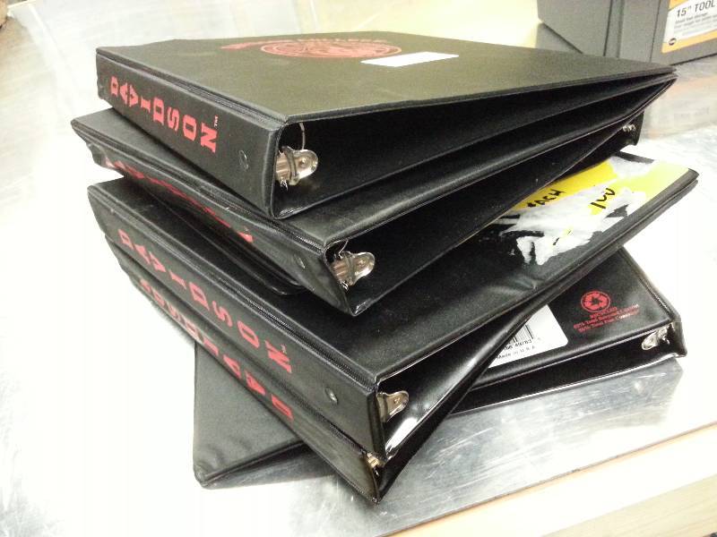 lot 1013 image: Package of 6 standard 11 X 10 X 1-12 size 3 ring notebook binders with clear plastic insert places