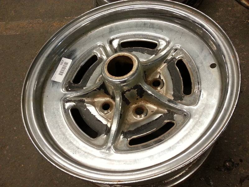 lot 1017 image: Original full size Buick 15 diameter X 6 wide factory Rally style wheel