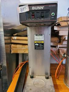 lot 8012 image: Bunn CWTF15 APS  Pour over brewer