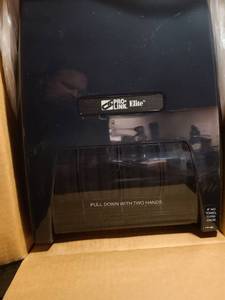 lot 8067 image: new pro link Elite hand towel dispenser