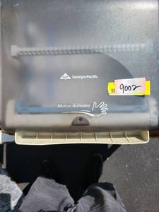 lot 9002 image: En motion hand dispenser (Hands free-Motion Sensor)