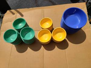 lot 9022 image: lot of 38 Fiesta bowls