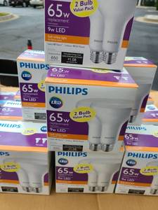 lot 9030 image: lot of 29 each 65 watt replacement LED lightbulbs