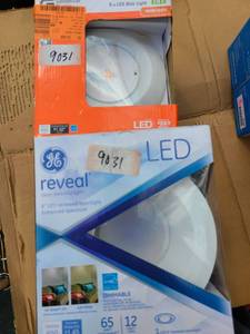 lot 9031 image: lot 6 verhead LED recessed downlights